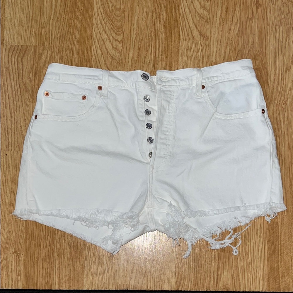 Levi's White High Waist Women Shorts